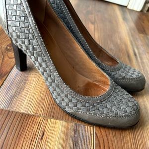 Corso Como gray leather plaid 3 inch high heels.